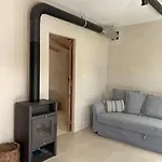 Coralia's Beachfront Sea View וילה איוי תיאודורי