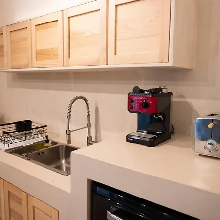 Coralia's Beachfront Sea View *