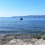 Villa Coralia's Beachfront Sea View *