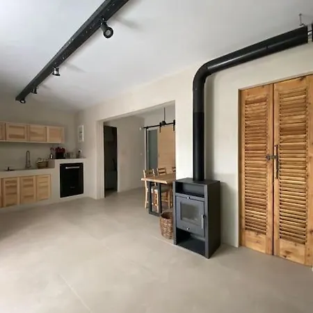 Coralia's Beachfront Sea View Βίλα