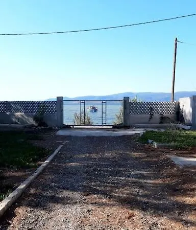 Coralia's Beachfront Sea View Agioi Theodoroi (Corinthia)