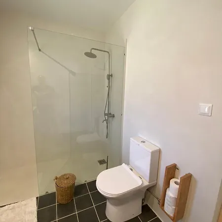 Βίλα Coralia's Beachfront Sea View *