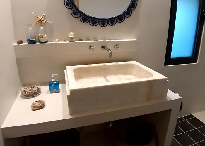 Coralia's Beachfront Sea View 빌라