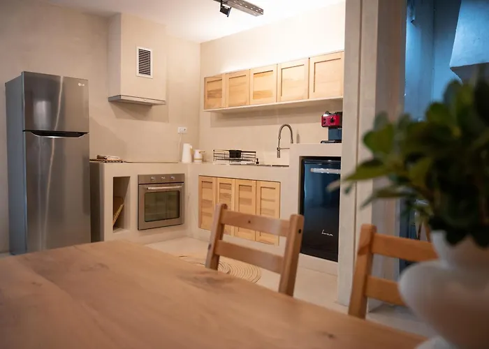 Coralia's Beachfront Sea View *